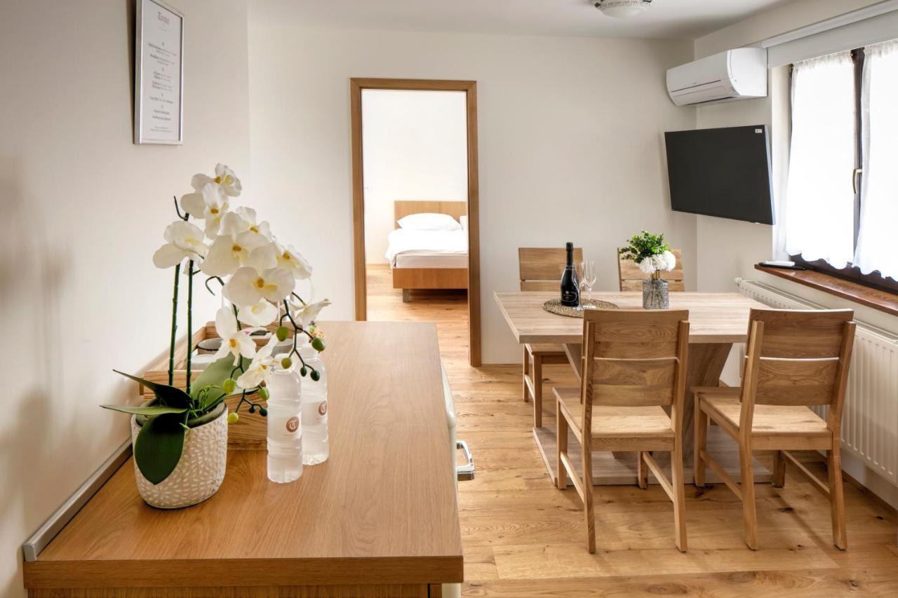 Guesthouse Tursic فورنيكا المظهر الخارجي الصورة