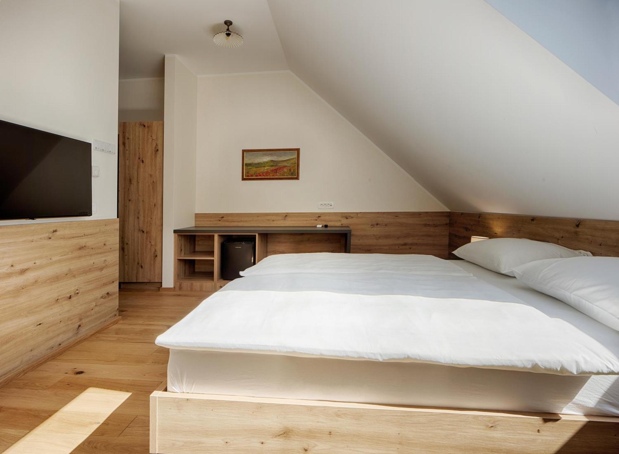 Guesthouse Tursic فورنيكا المظهر الخارجي الصورة