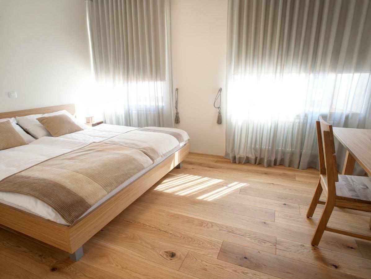 Guesthouse Tursic فورنيكا المظهر الخارجي الصورة